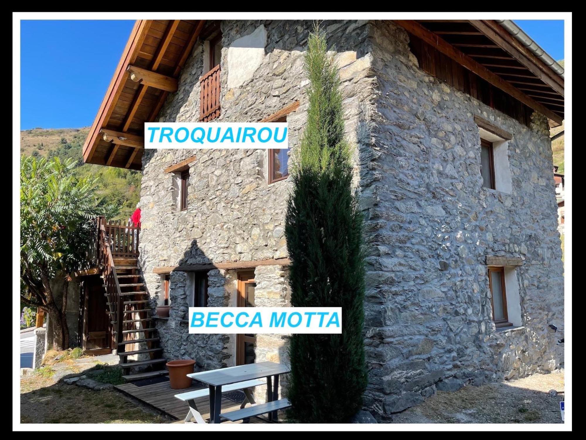 Maison Des Vignes- Troquairou Et Becca Motta Brides-les-Bains Exteriör bild